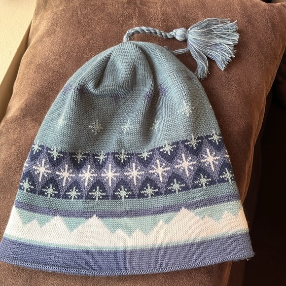 Alaska (direct from) toque or hat new not worn - Picture 2 of 4